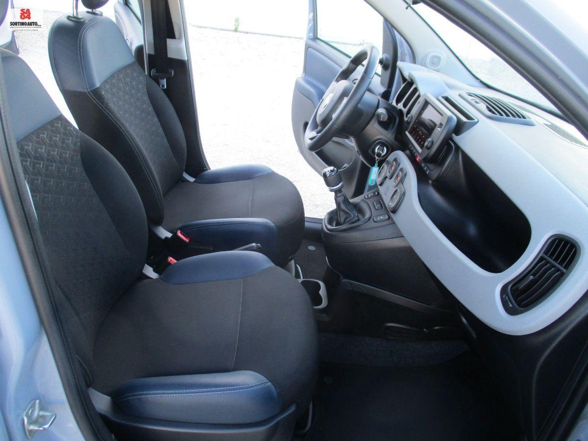 FIAT Panda 1.0 S&S Hybrid City Cross-2021 KM60000