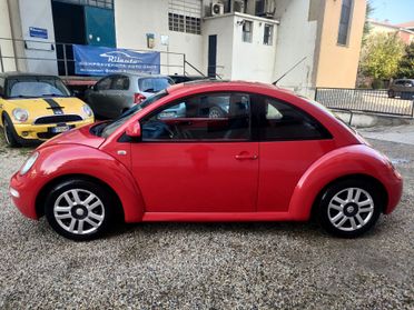 Volkswagen New Beetle 2.0 Gpl pelle e tettuccio