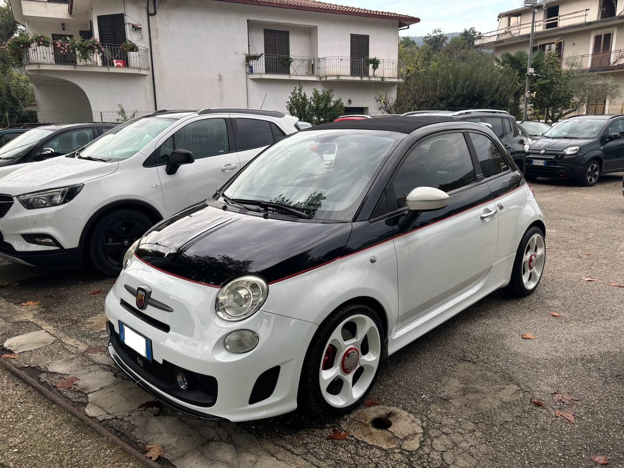 Abarth 500 C 1.4 Turbo T-Jet MTA Bicolore