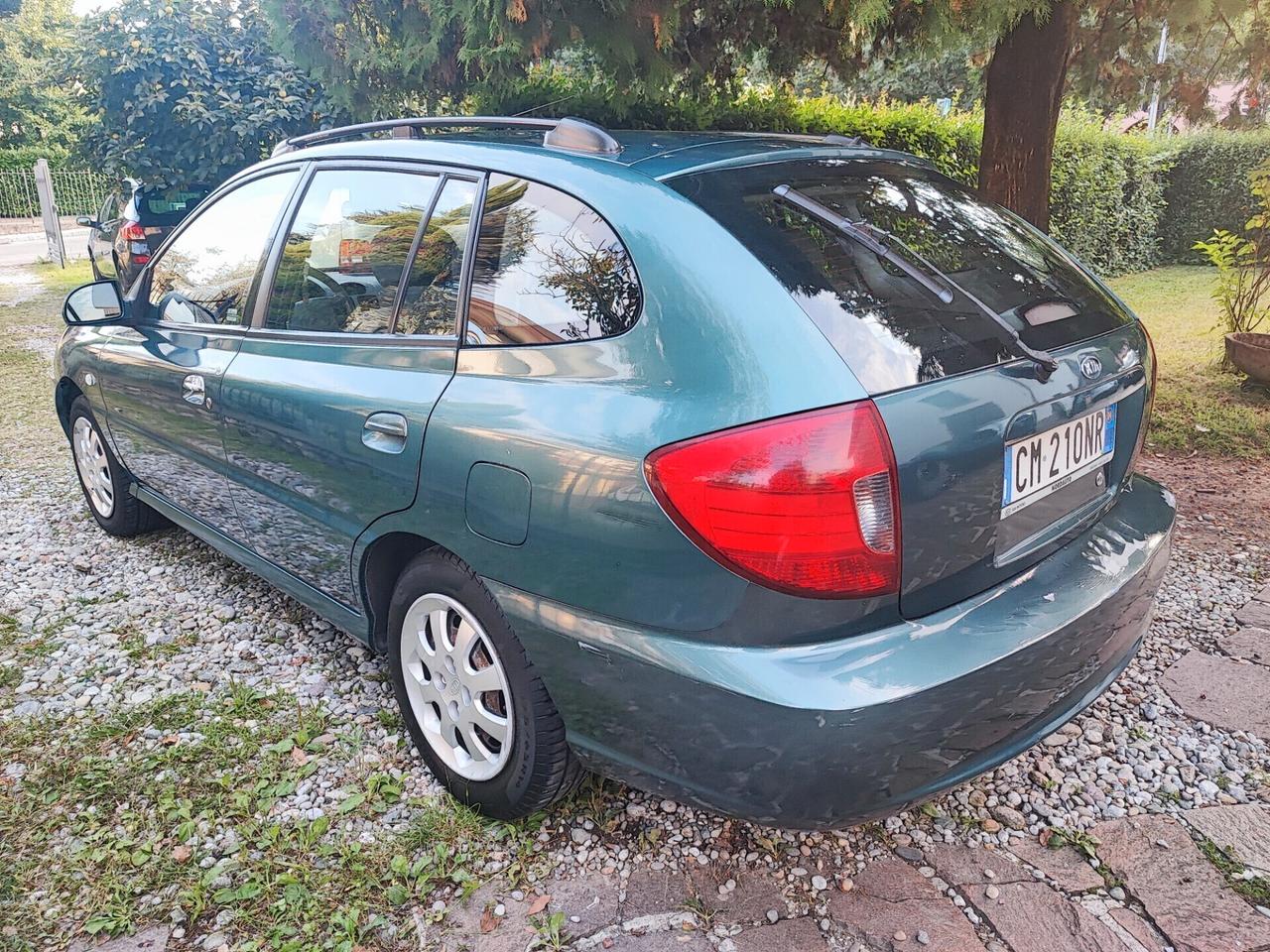 Kia Rio 1.5 benz 5 porte neopatentati