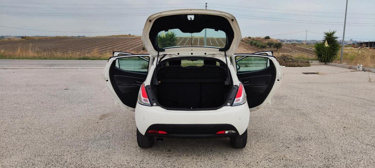 Lancia Ypsilon 1.3 MJT 16V 95 CV 5 porte S&S Platinum