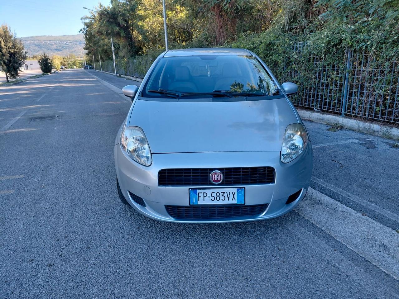 Fiat Grande Punto 1.3 MJT 75 CV 5 porte Dynamic