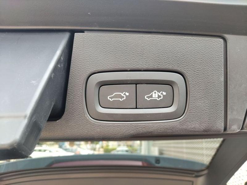 Volvo XC60 XC60 B4 Geartronic R-design