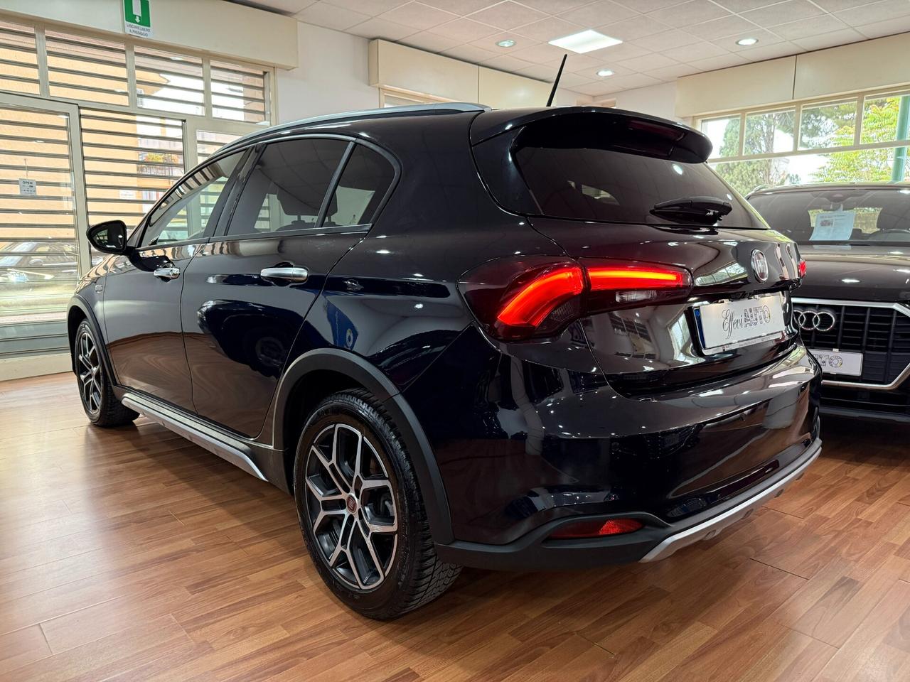 FIAT TIPO 1.6 MJT 130CV CROSS 5PORTE - 2022