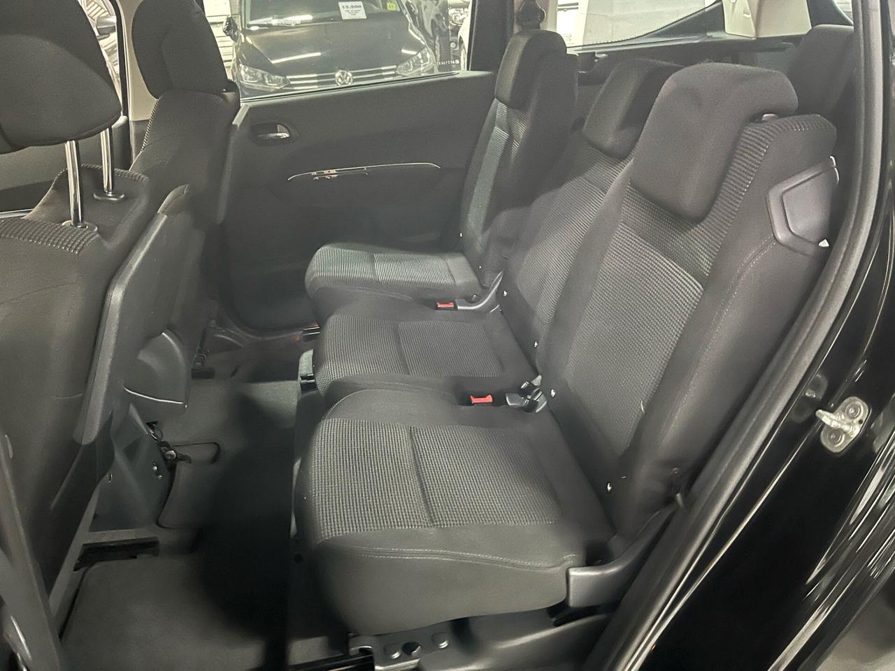 Peugeot 5008 1.6 HDi 7 posti, automatica