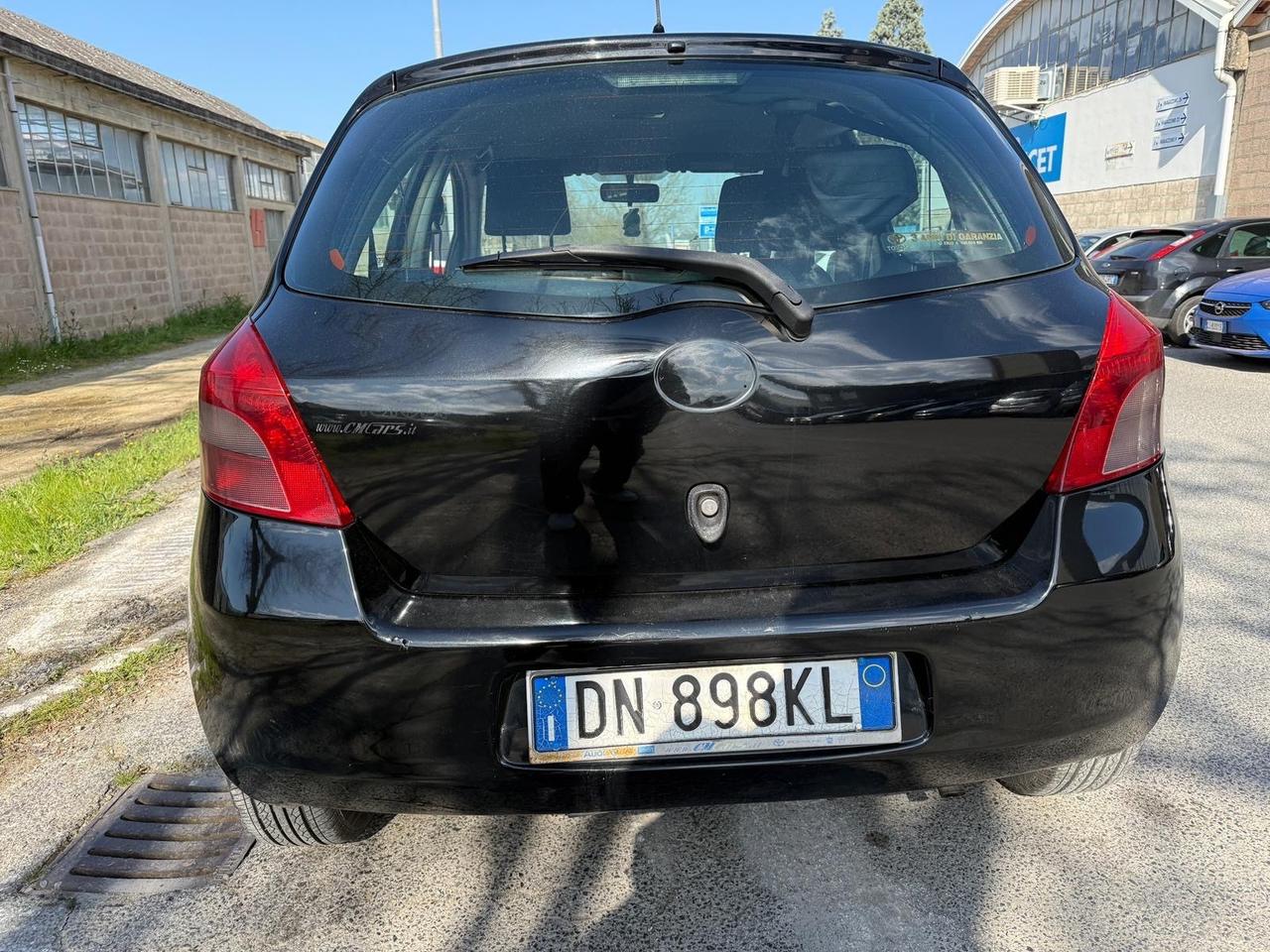 Toyota Yaris 1.0 BENZ GPL 128.000 KM