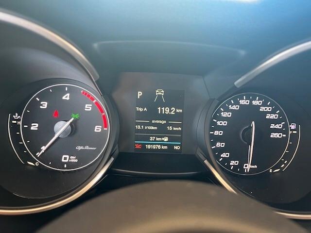 Alfa Romeo Stelvio 2.2 Turbodiesel 190 CV AT8 RWD Executive