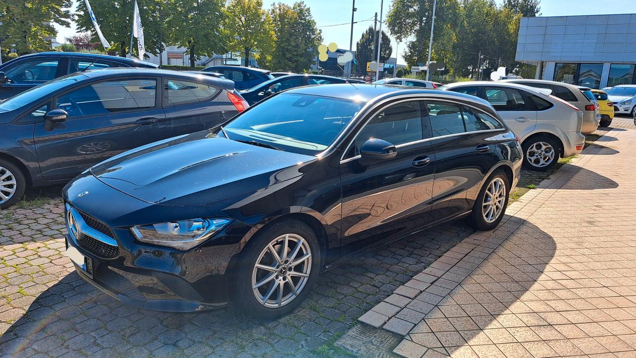 Mercedes-benz CLA 180 Automatic Shooting Brake Executive