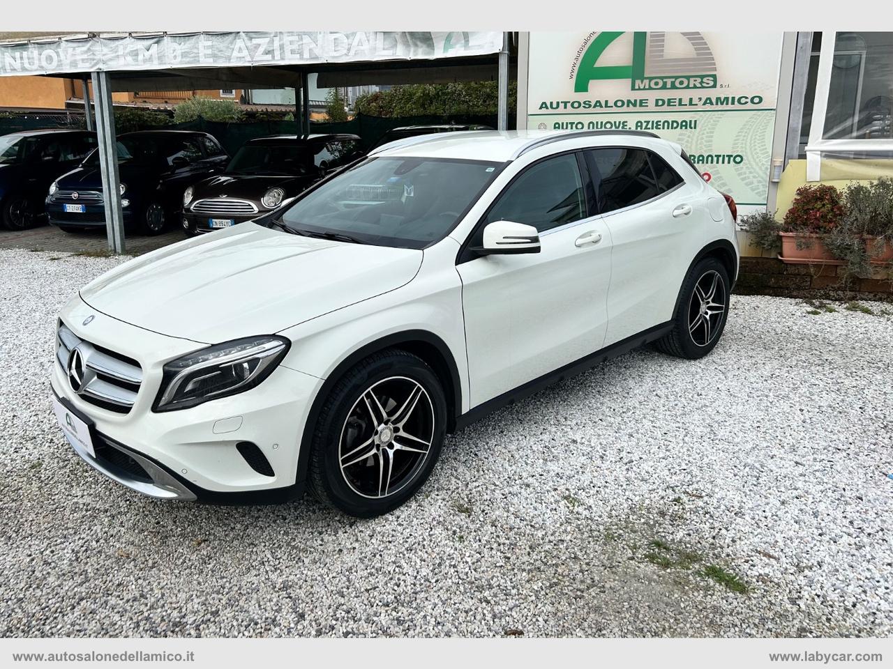 MERCEDES-BENZ GLA 200 CDI Automatic Premium