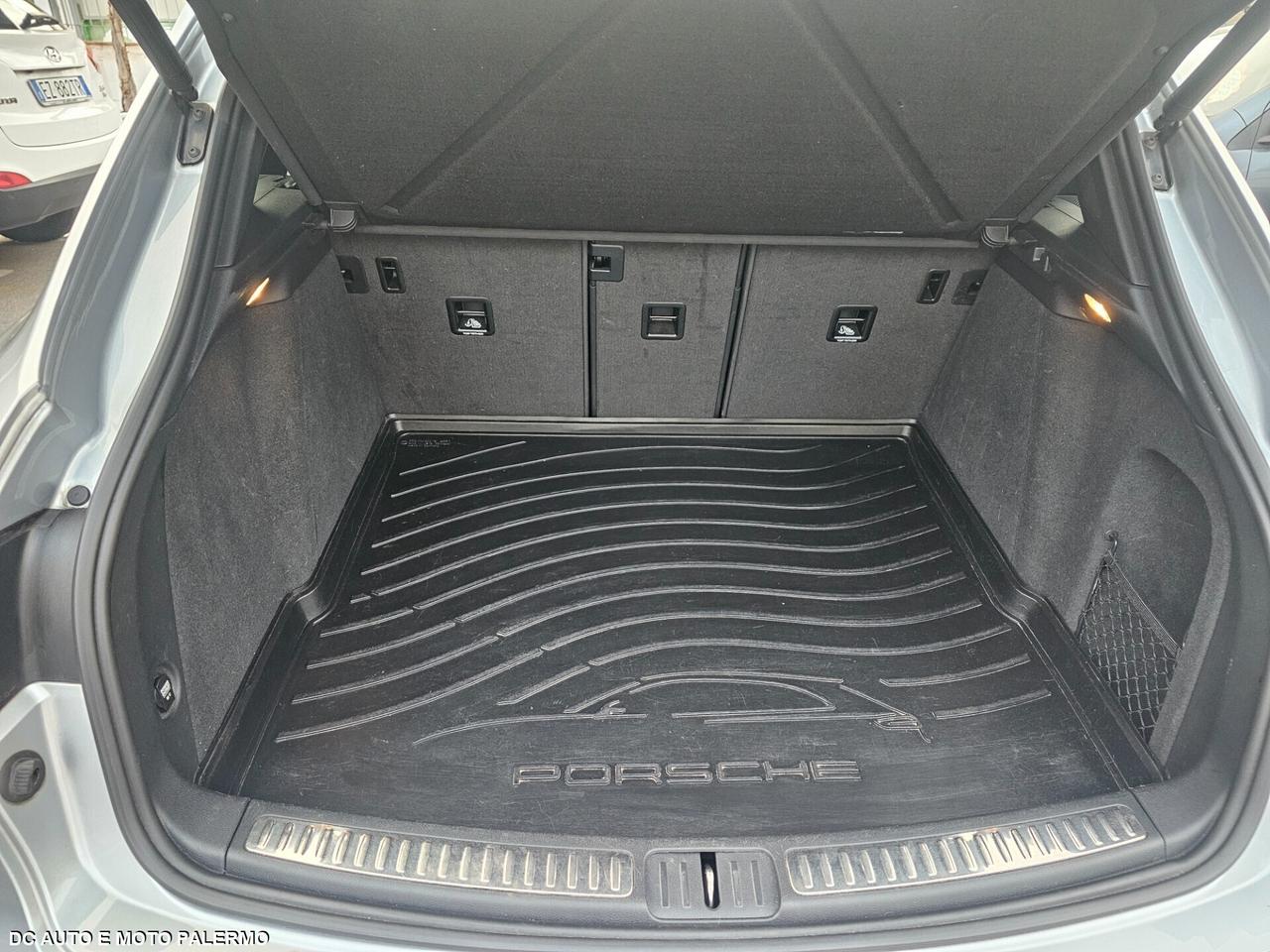 Porsche Macan 2.0 Benzina 245CV..Permut.o.2019