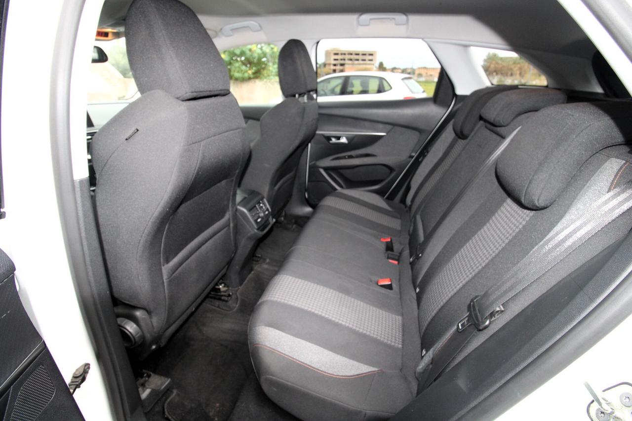 Peugeot 3008 3008 1.6 bluehdi Active s&s 120cv eat6