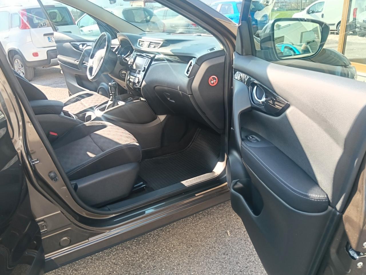 Nissan Qashqai 1.5 dCi DPF Tekna