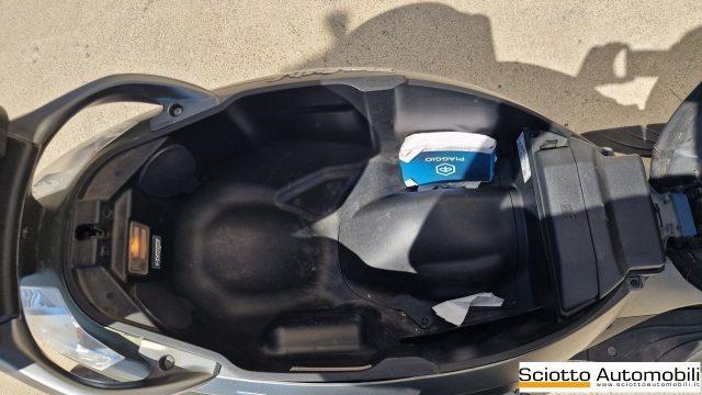 PIAGGIO Beverly 350 350