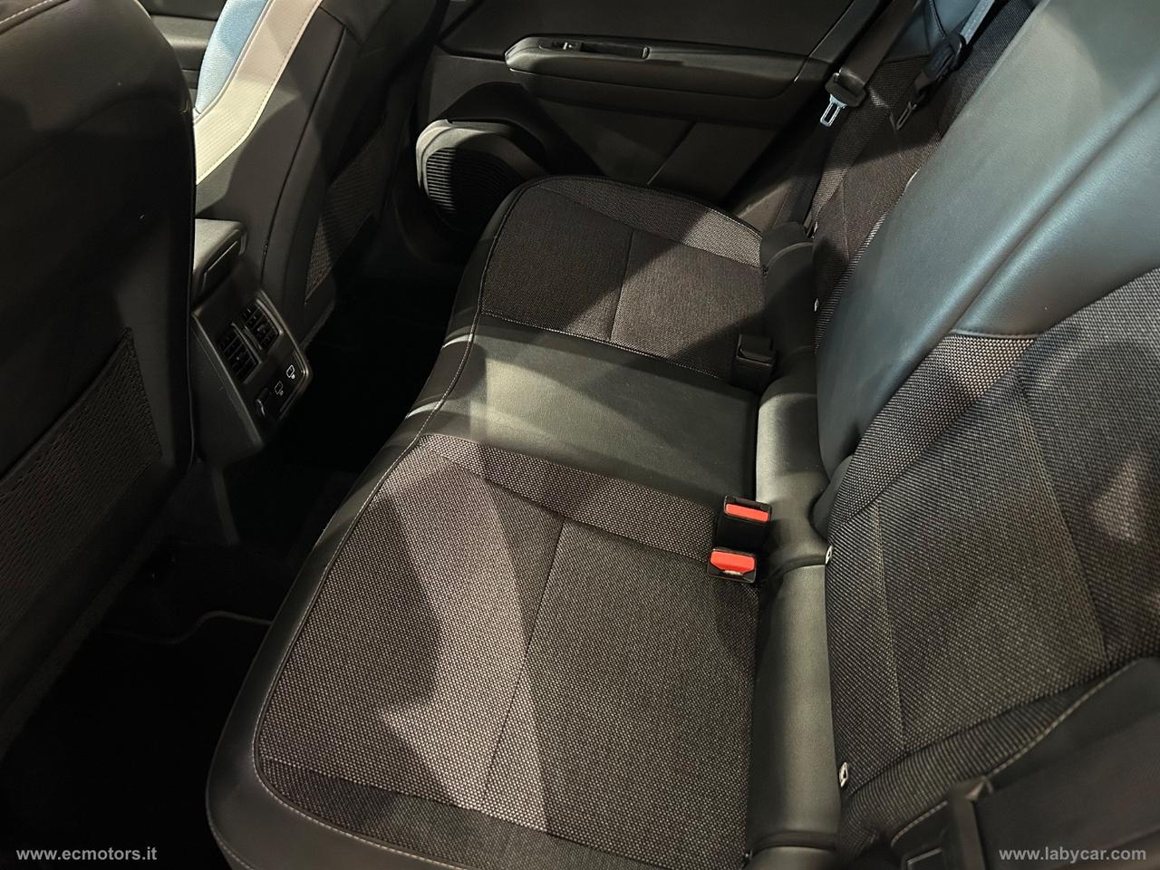 RENAULT Captur TCe 140 CV Intens