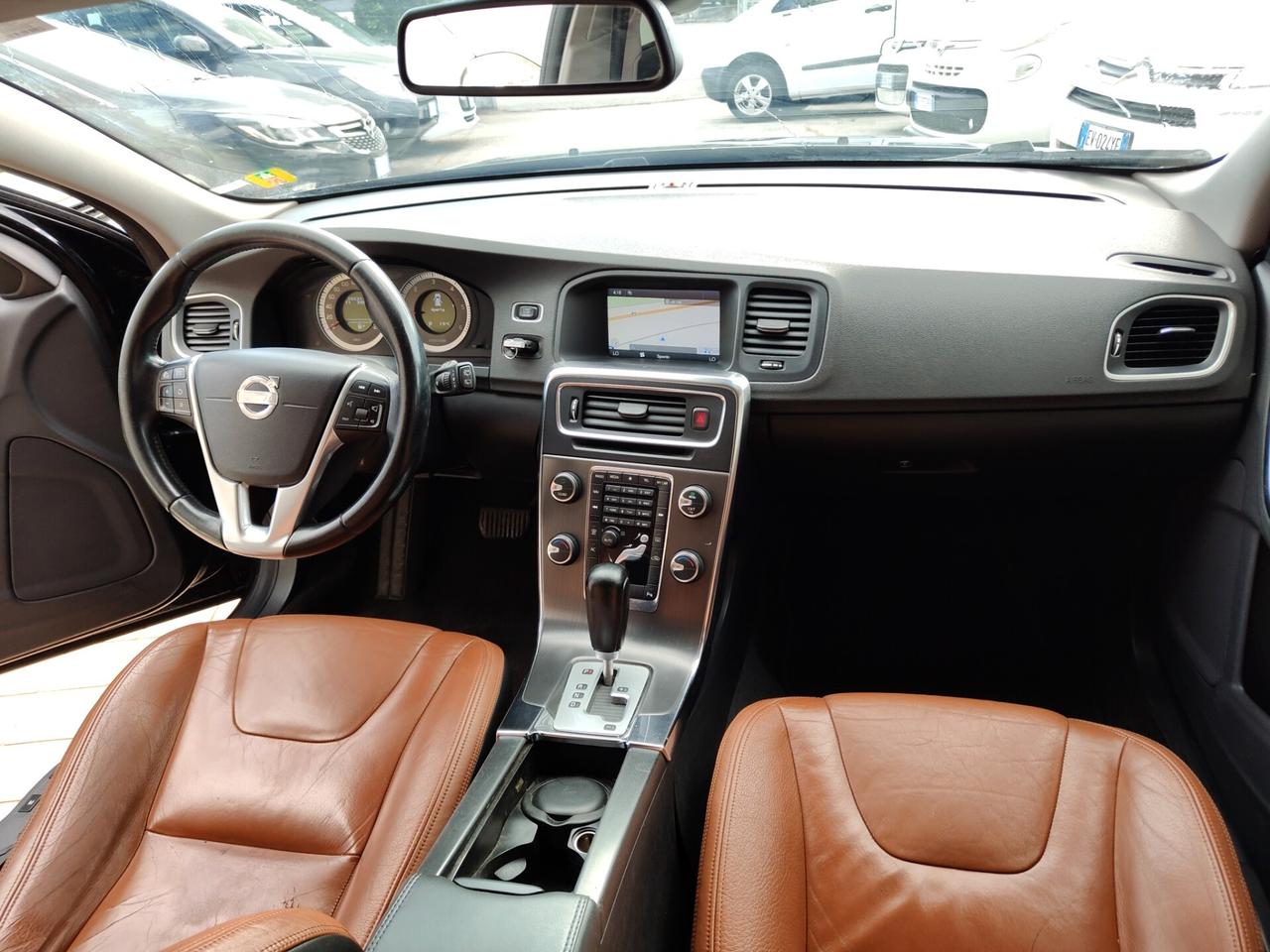 Volvo V60 D5 Geartronic Summum