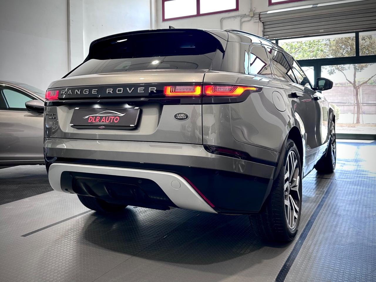 Land Rover Range Rover Velar Range Rover Velar 2.0 Si4 250 CV R-Dynamic SE