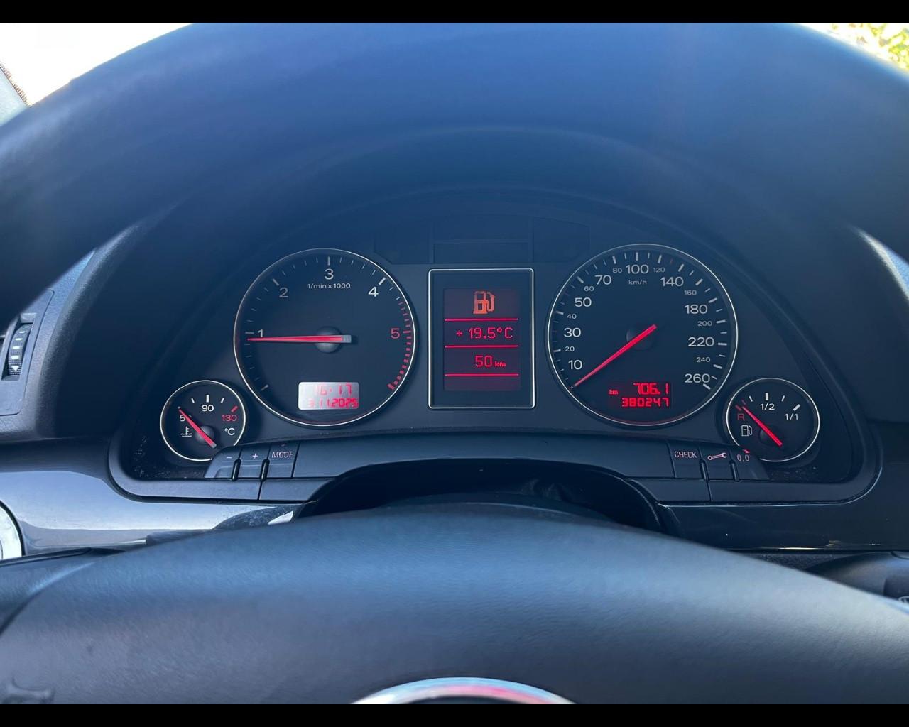 AUDI A4 AVANT 1.9TDI 130CV