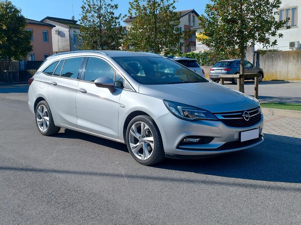Opel Astra 1.6 CDTi 110CV Start&Stop Sports Tourer Business