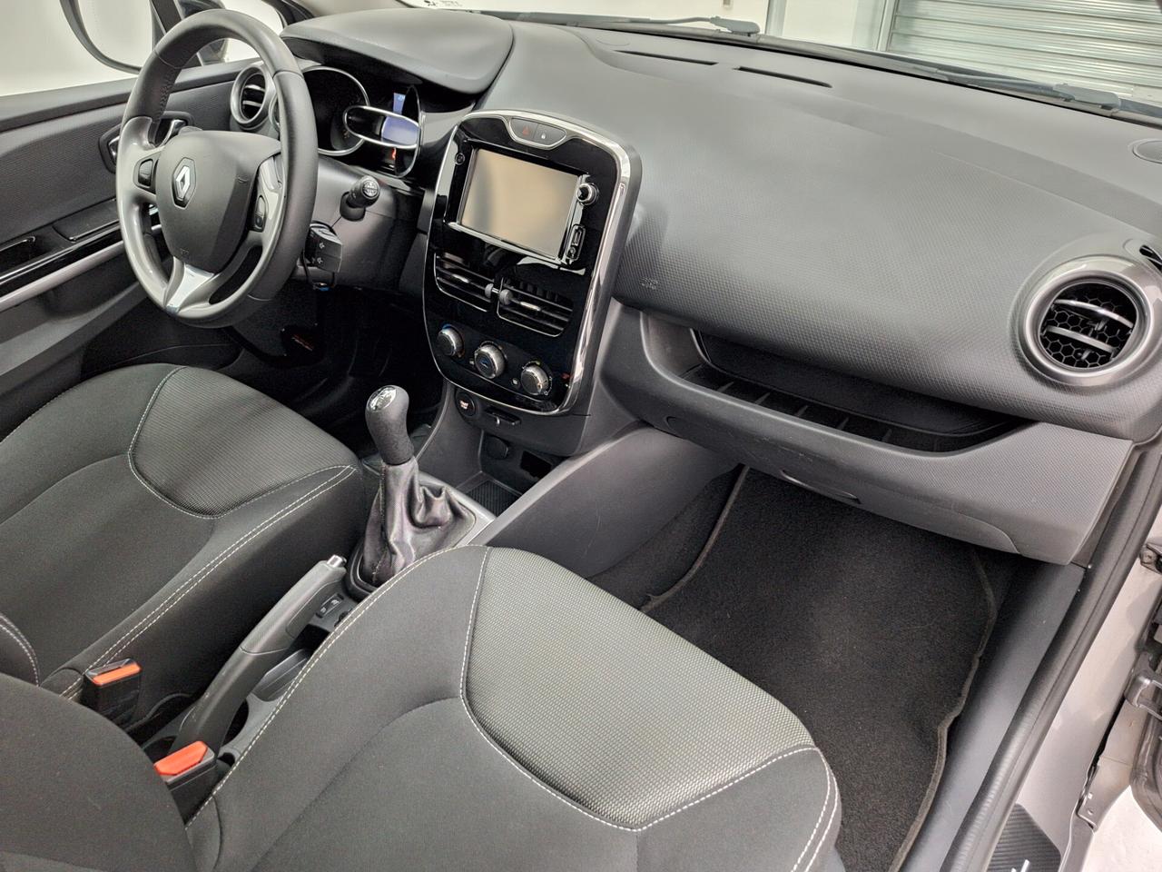 Renault Clio 1.5 dCi 75cv Costume National