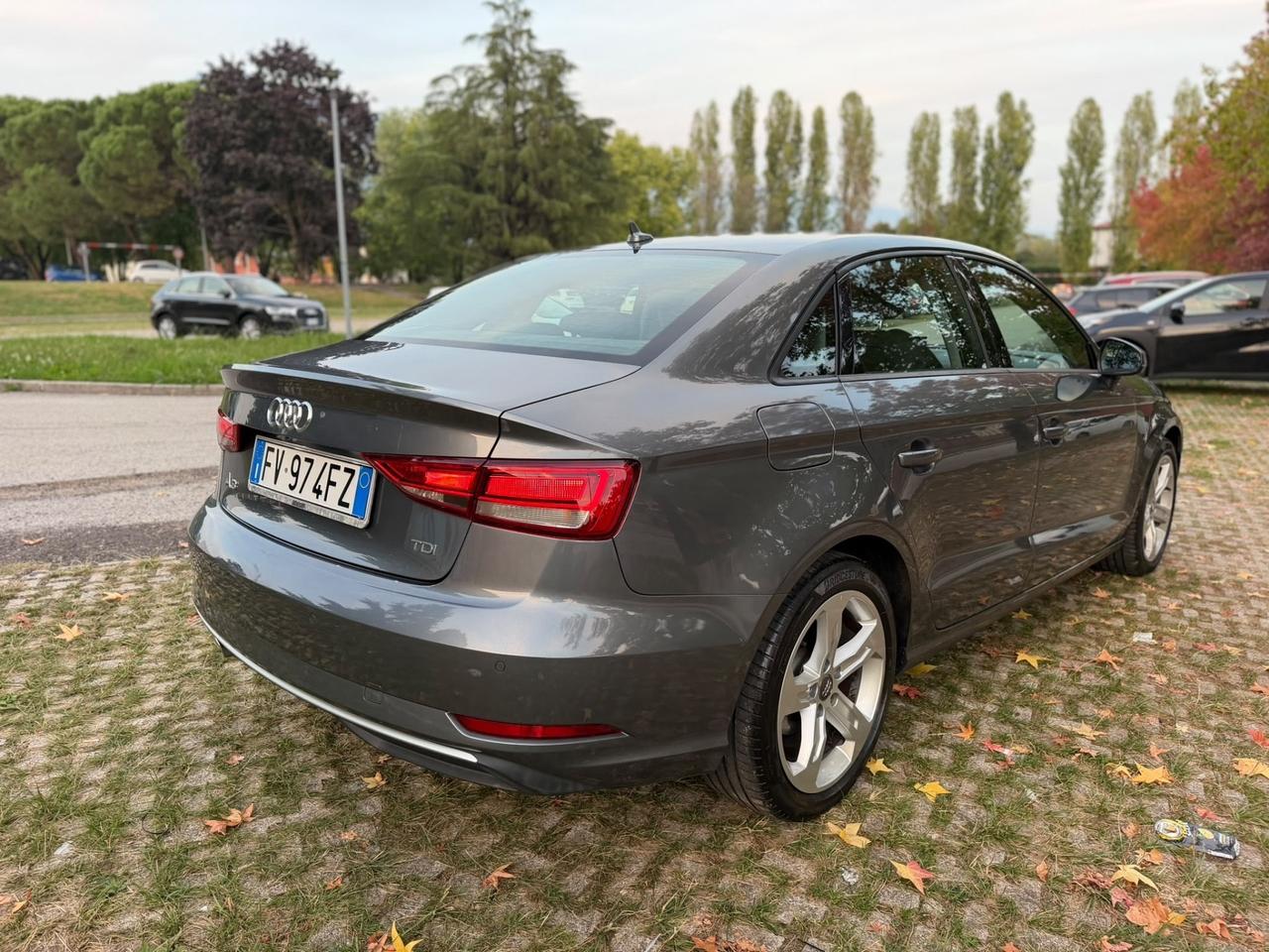 Audi A3 Sedan 1.6 TDI 116 CV S tronic