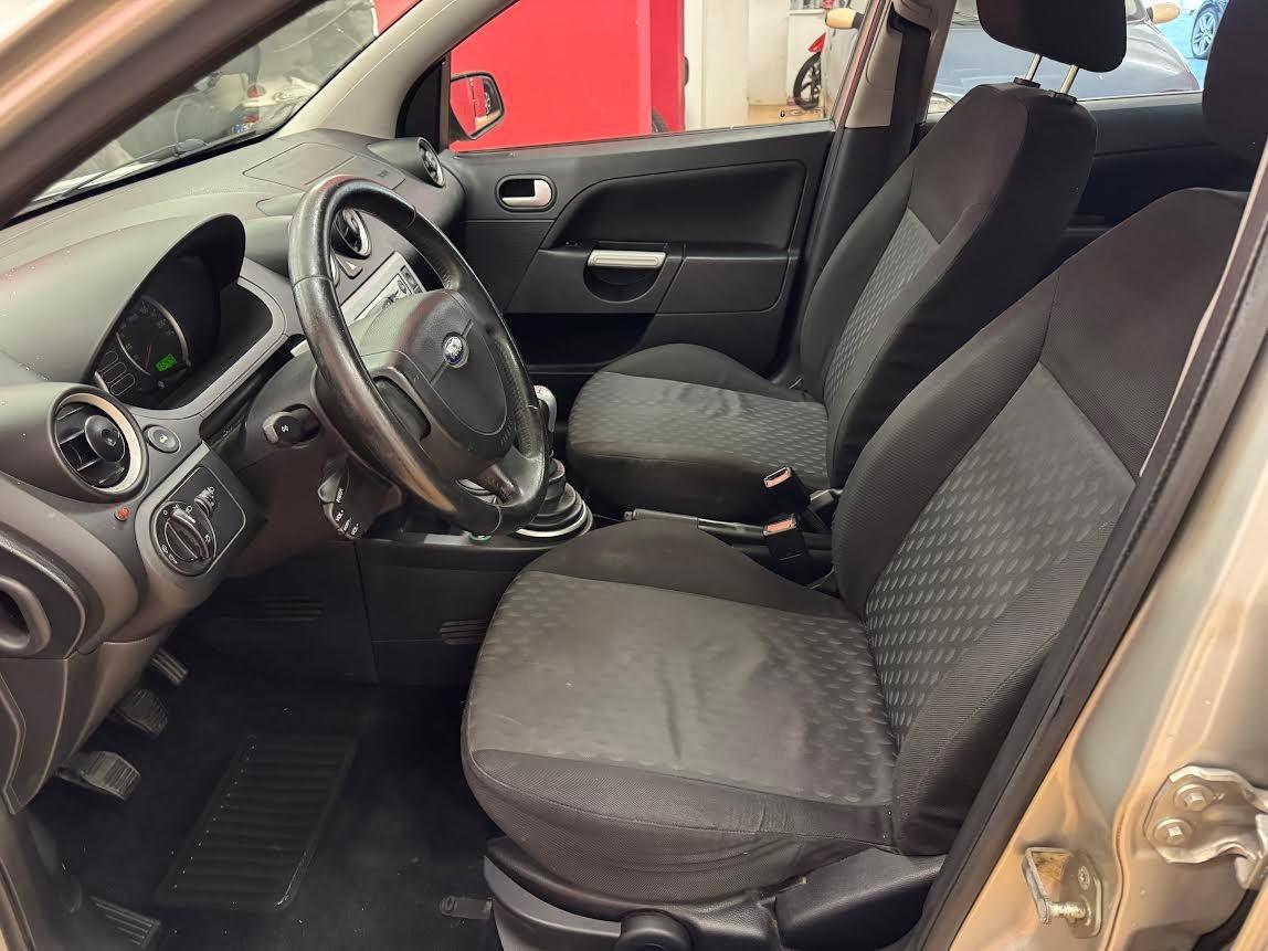 Ford Fiesta 1.6 TDCi 5p. Ghia