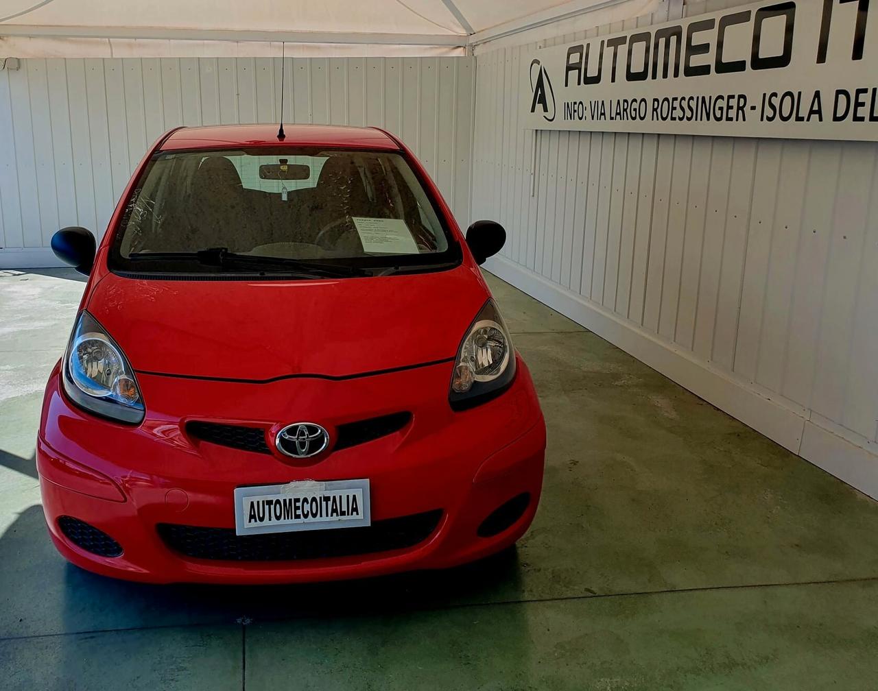 Toyota Aygo 1.0 BENZ - 5 porte - 2010 - KM. 100.000