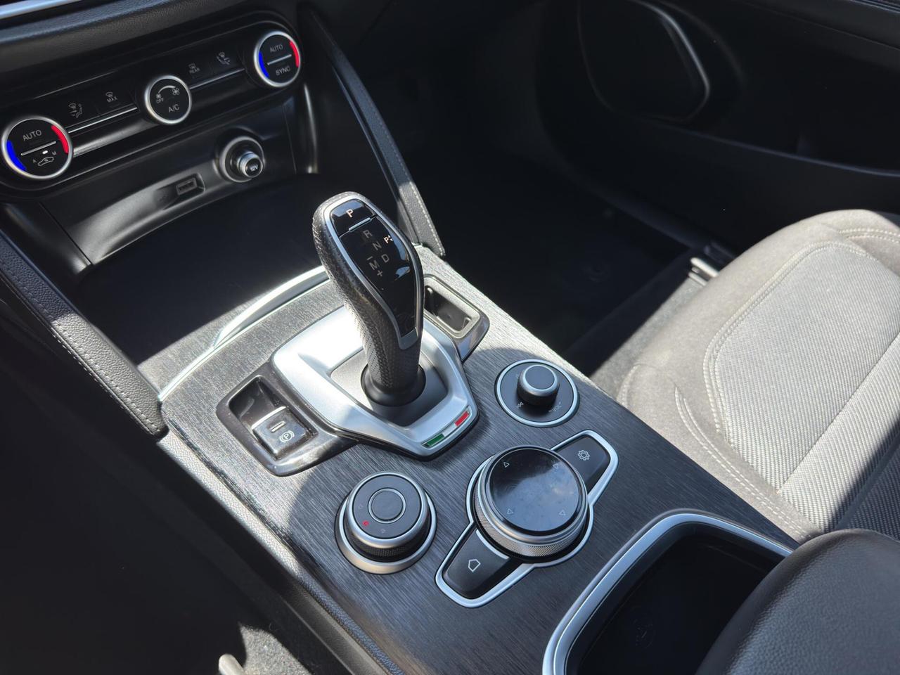 Alfa Romeo Stelvio 2.2 t Business 160cv rwd 2022