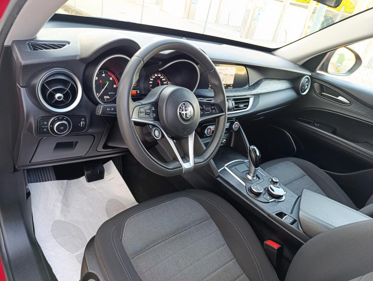 Alfa Romeo Stelvio 2.2 Turbodiesel 160 CV AT8 RWD Business