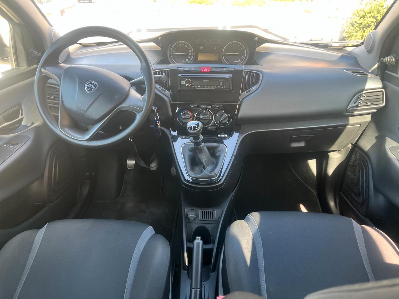 Lancia Ypsilon 1.2 69 CV 5 porte KM CERTIFICATI 2017
