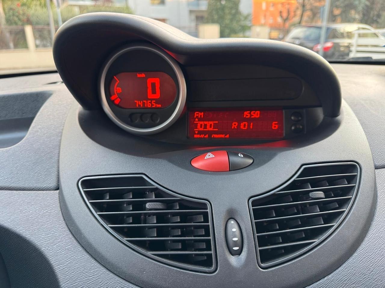 RENAULT TWINGO 1.2 LE IENE NEOPATENTATI