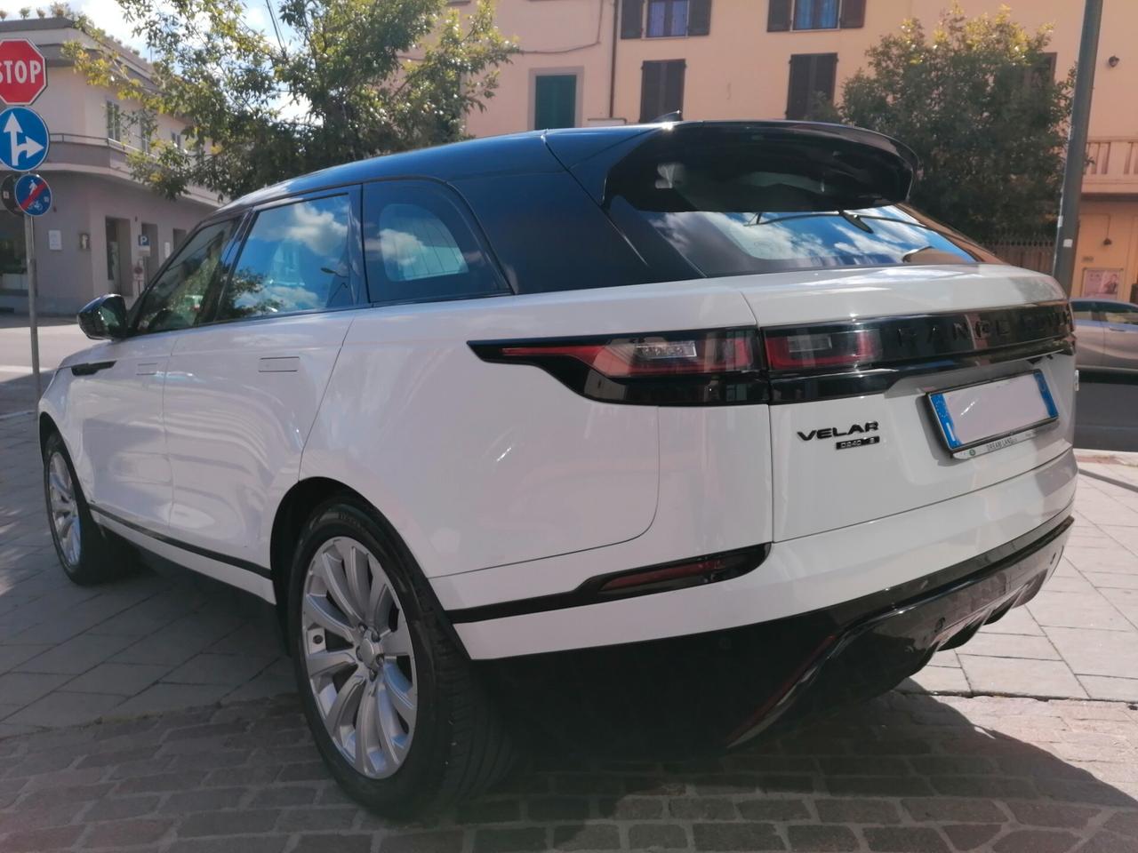 Land Rover Range Velar 2.0 TD4 180 CV R-Dynamic