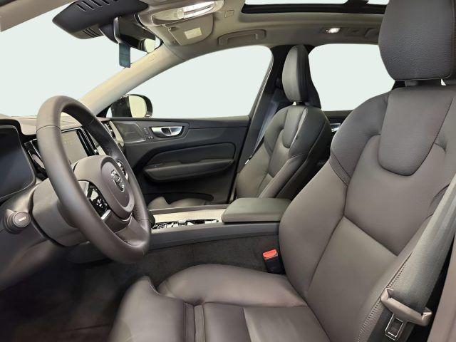 VOLVO XC60 B4 (d) aut Plus Dark N1 Tetto Panoramico Ap.