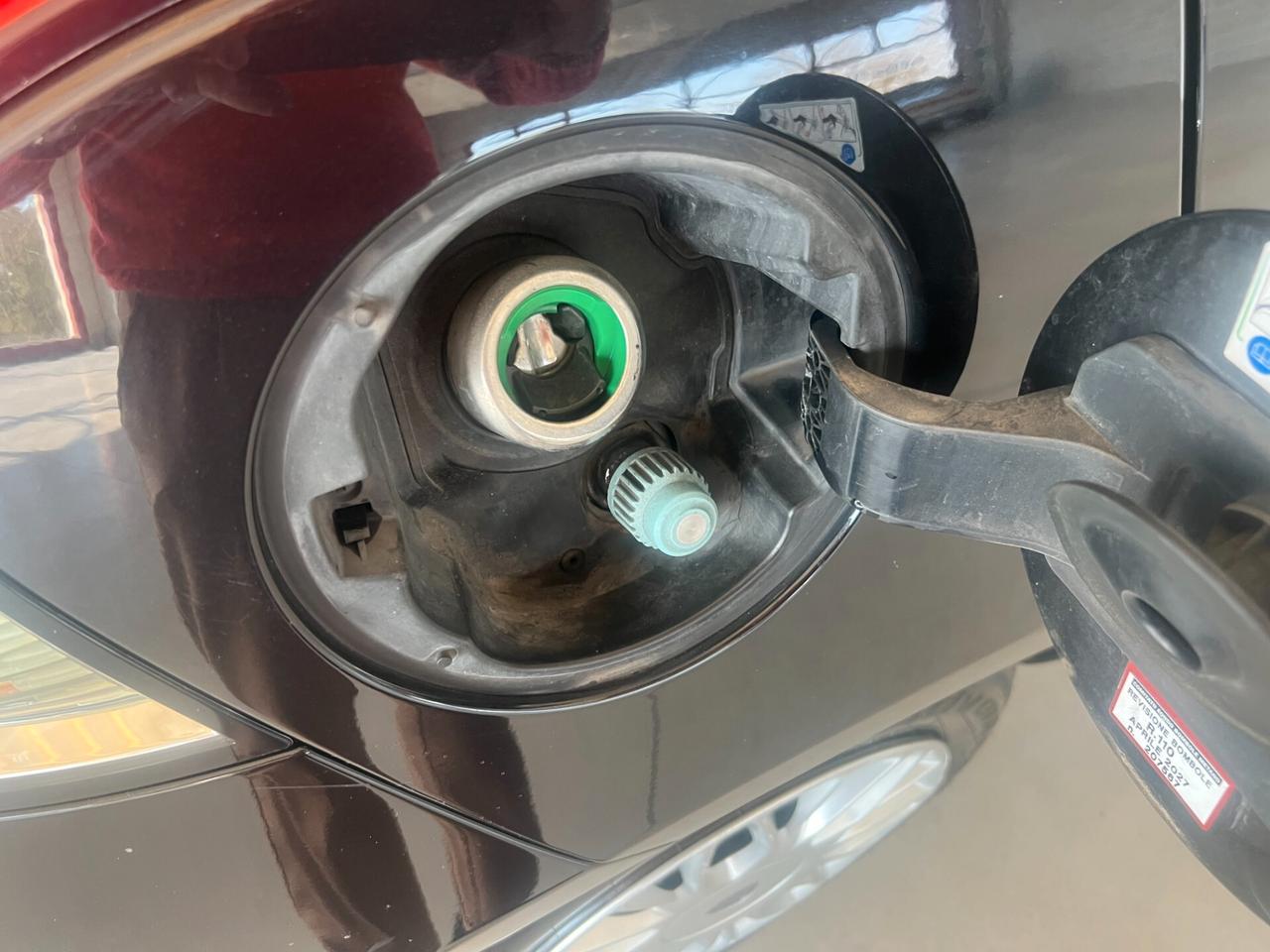 Lancia Ypsilon 0.9 TwinAir 85 CV 5 porte Metano Ecochic Gold OK NEOPATENTATI