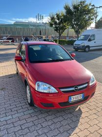 Opel Corsa 1.2i 16V ok NEOPATENTATI