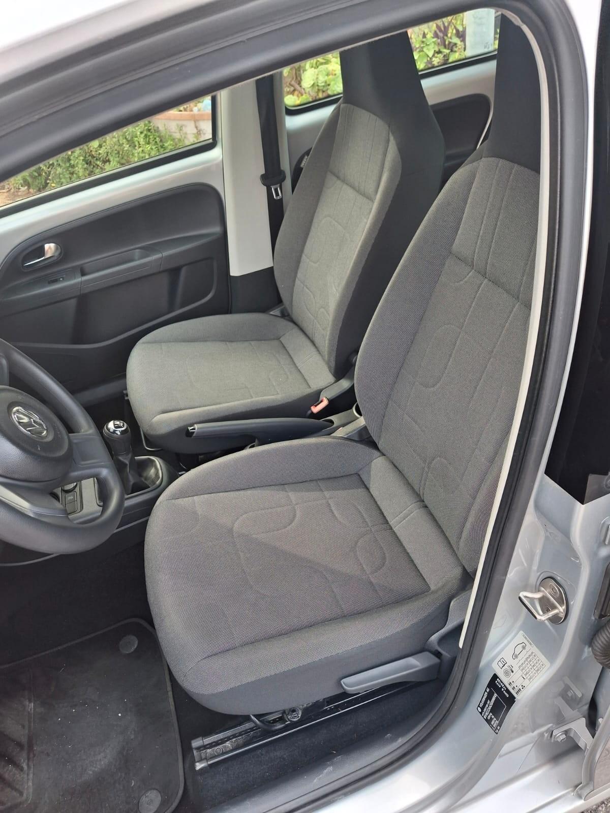 Volkswagen up! 1.0 75 CV 5p. high