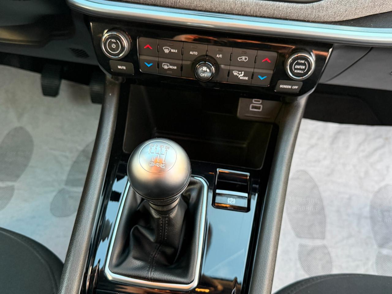 Jeep Compass 2WD 1.6 M.JET 130 cv. BUSINESS (UNav)