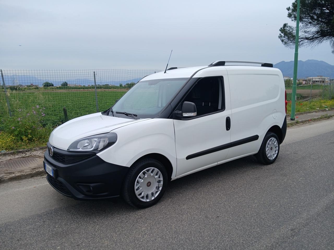 Doblò 1.6MJT 105CV N1 con 60mila km Porta Laterale