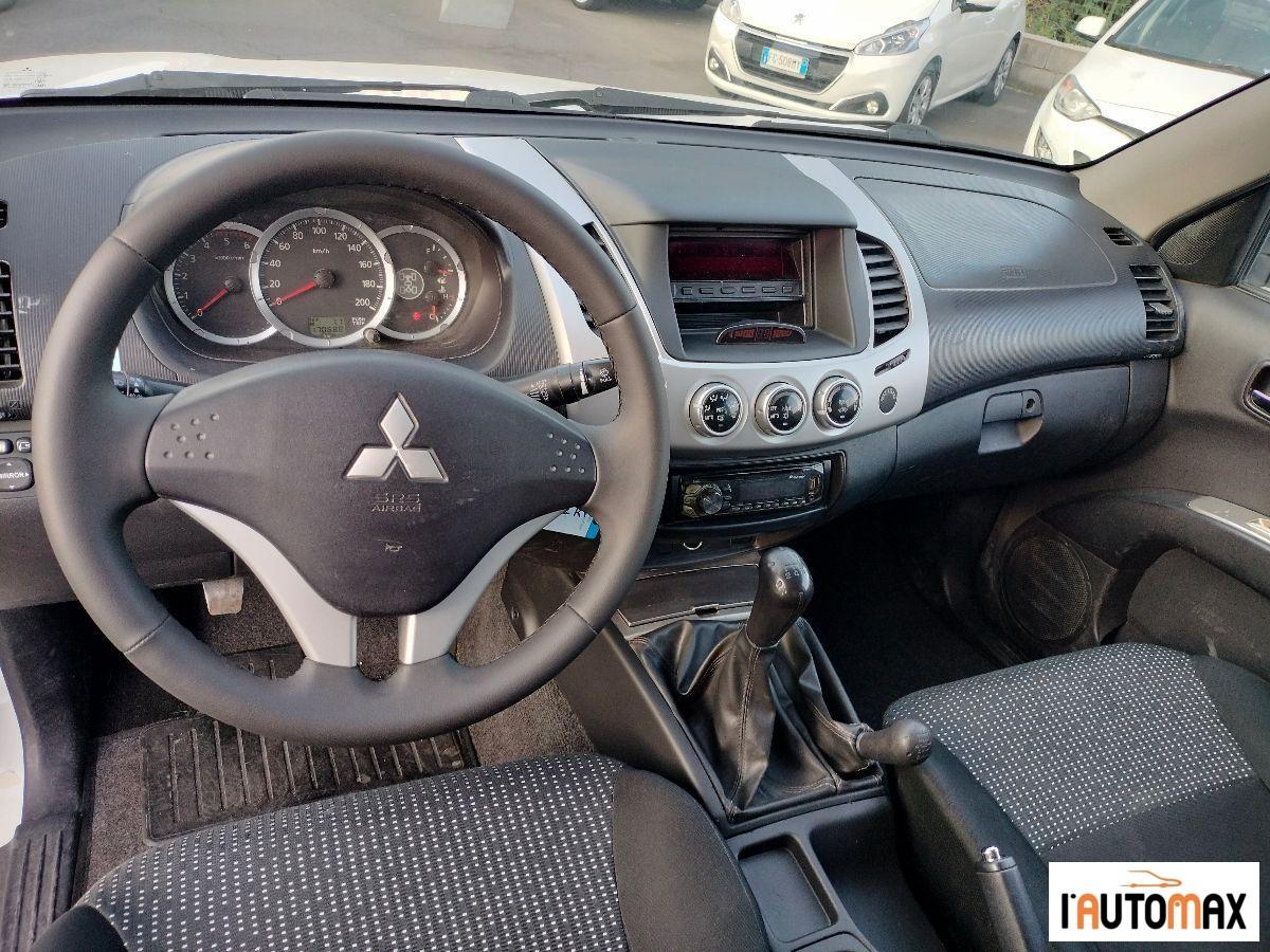 MITSUBISHI - L200 d.cab 2.5 di-d Intense Plus 178cv N1 E5
