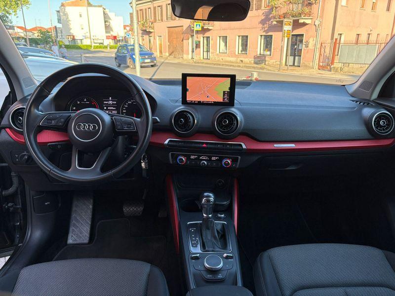 Audi Q2 1.6 tdi Business Design s-tronic FULL LED-NAVI-17"