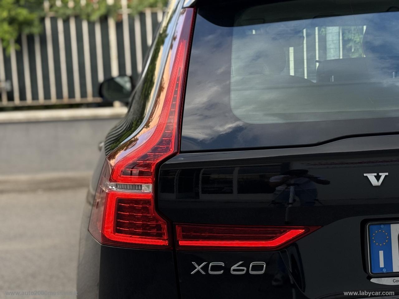 VOLVO XC60 B4 N1 AUTOCARRO 5 POSTI