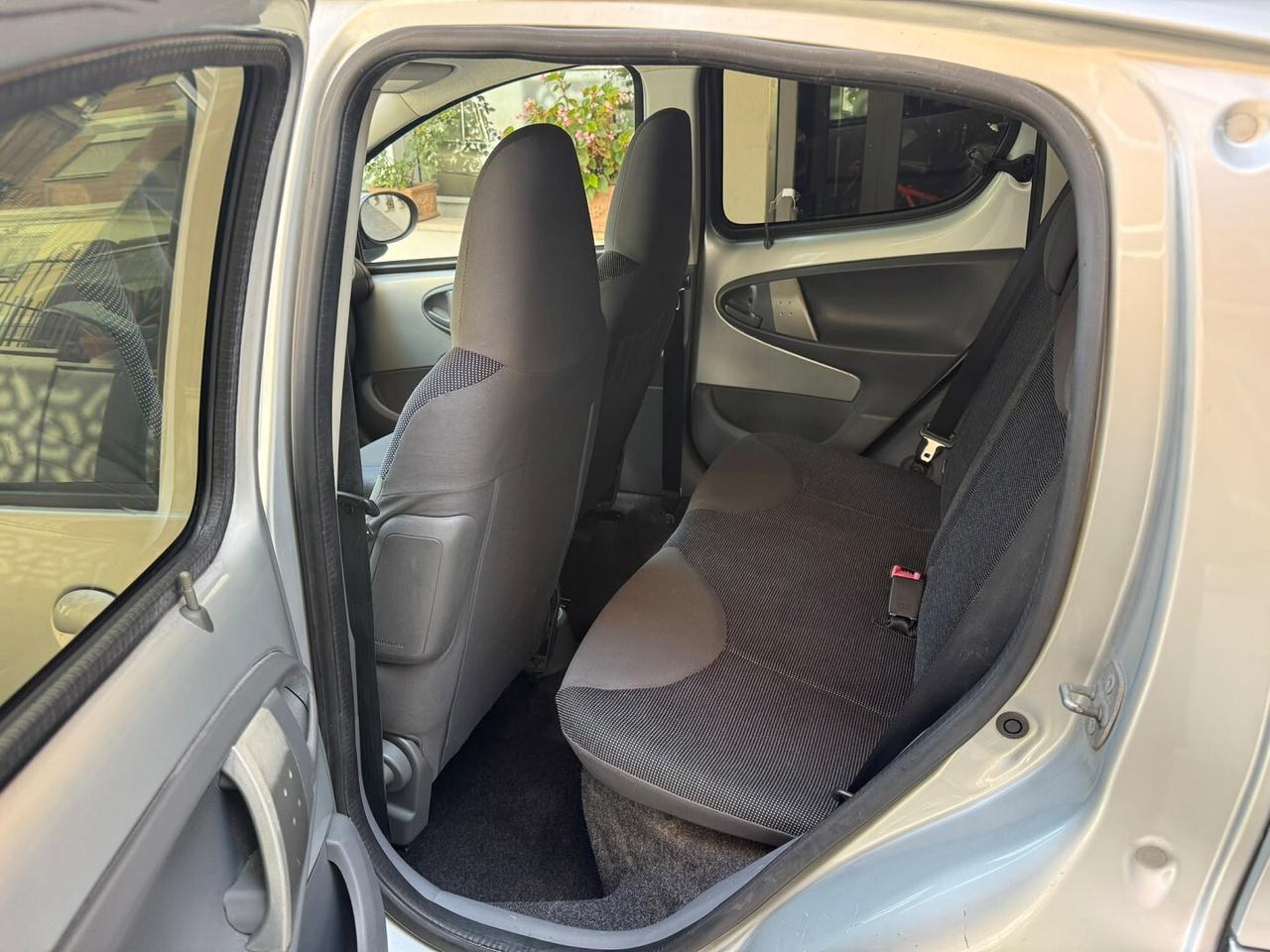 PEUGEOT 107 1.4 HDi 5 porte Sweet Years