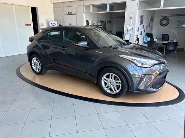 TOYOTA C-HR 1.8 Hybrid E-CVT Active