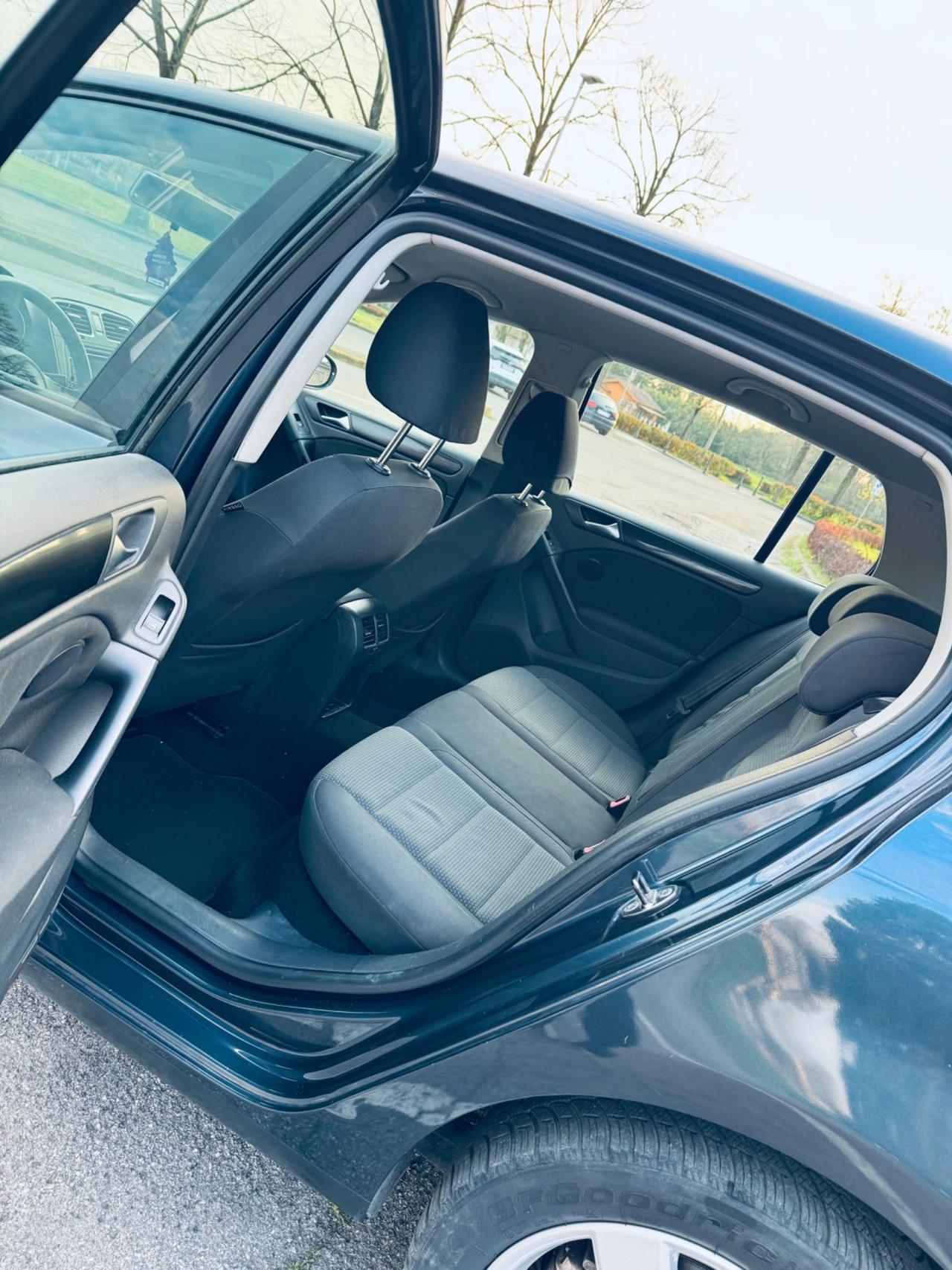 Volkswagen Golf 1.6 TDI DPF 5p. Highline