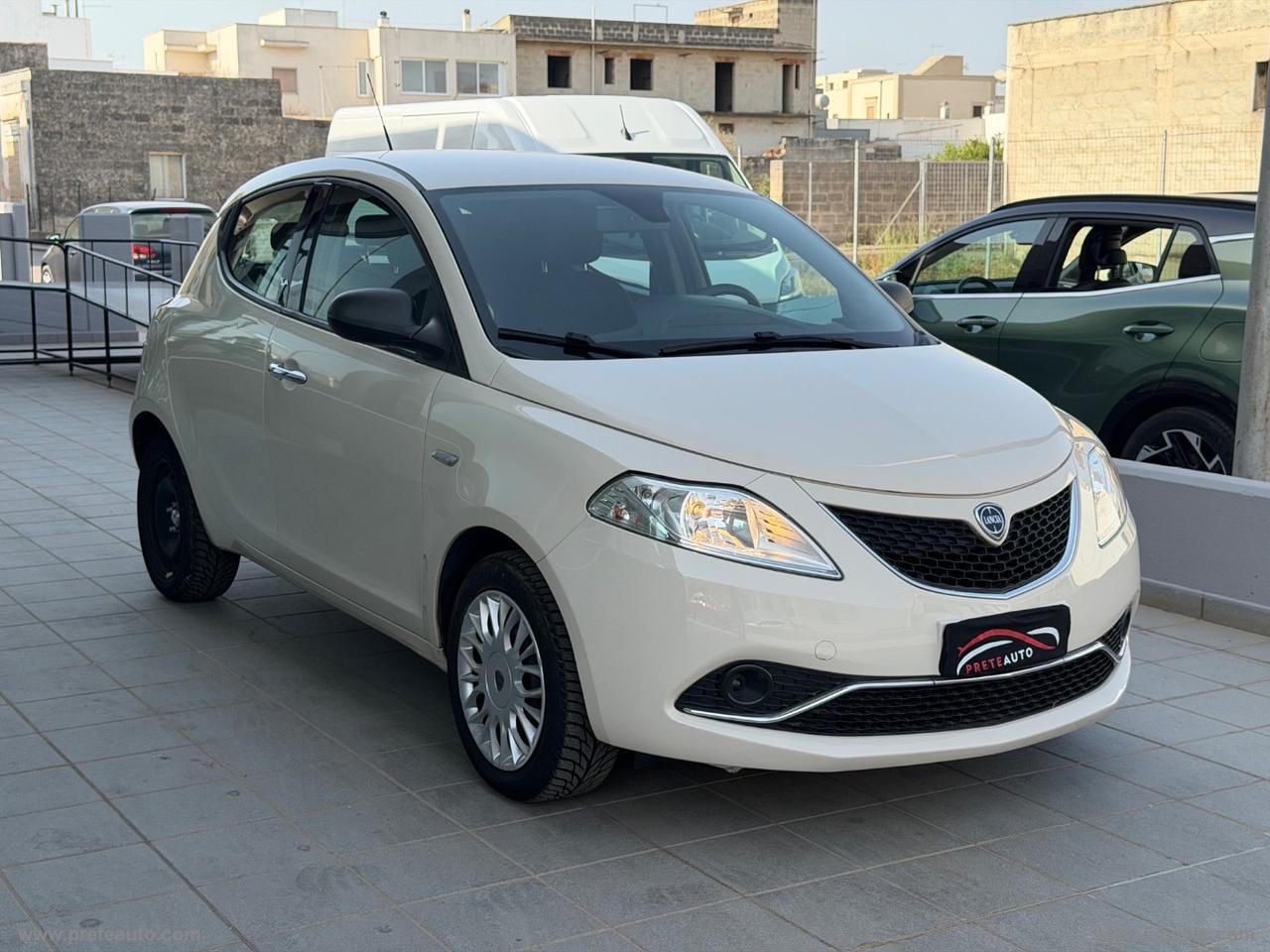 LANCIA Ypsilon 1.2 69 CV 5p. Silver