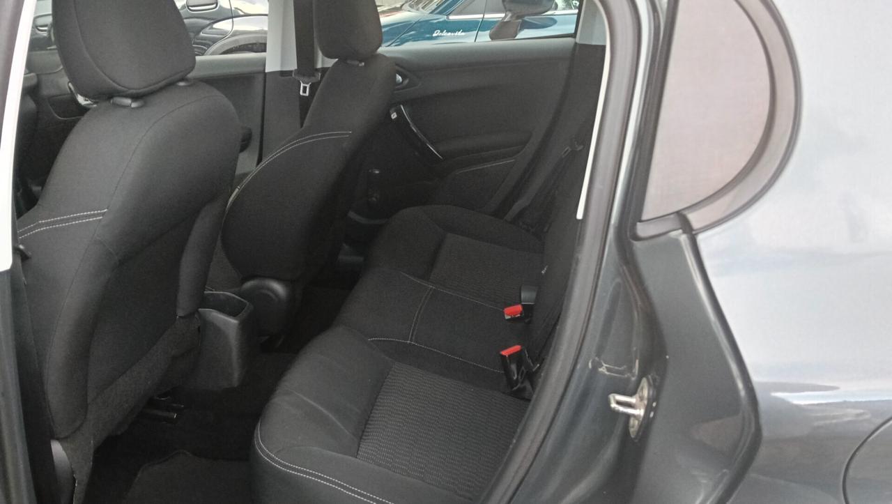 PEUGEOT 208 1.2 BENZ NAVI -PREZZO PROMO