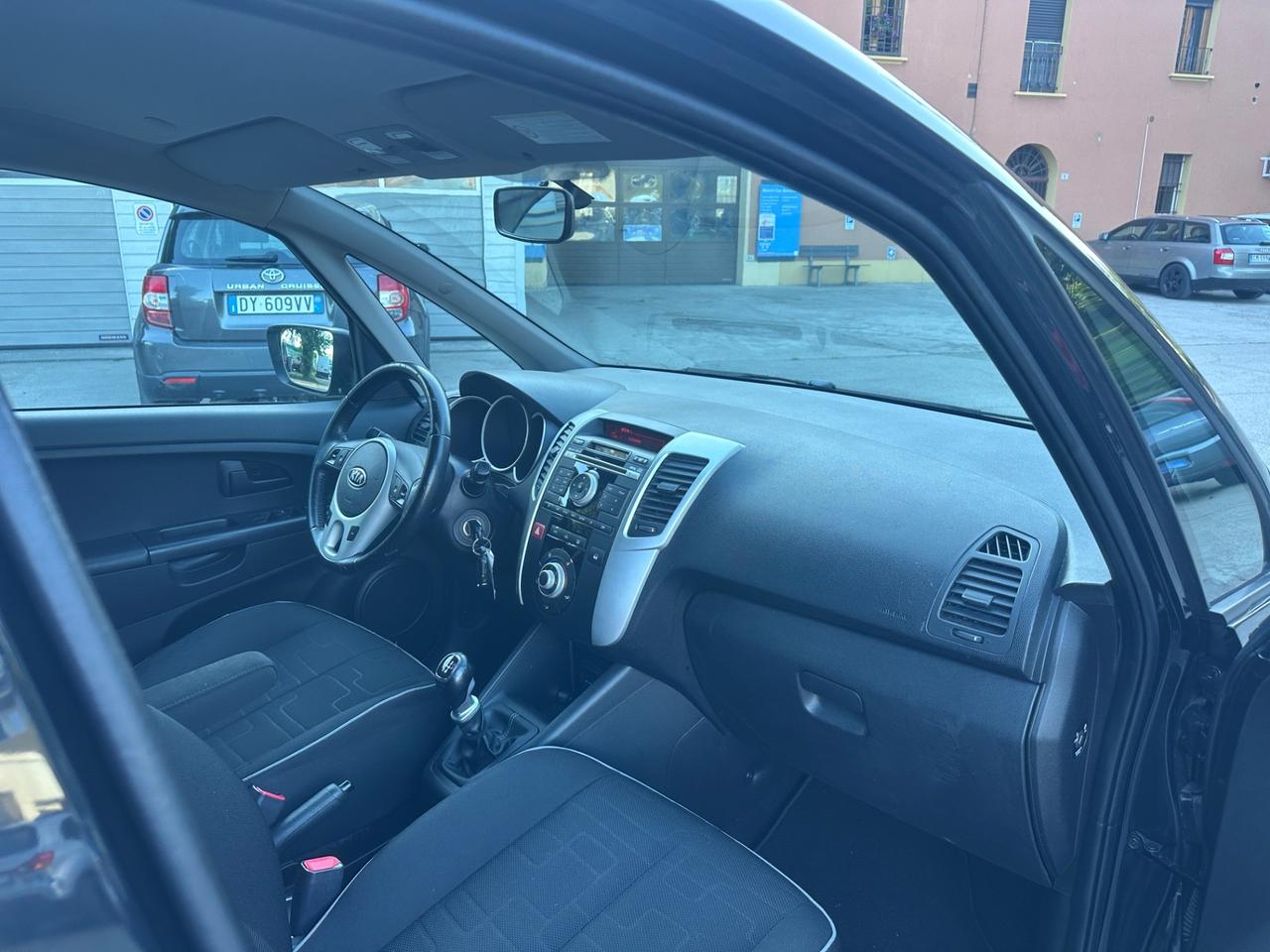 Kia Venga 1.4 CVVT solo 100mila km unipro