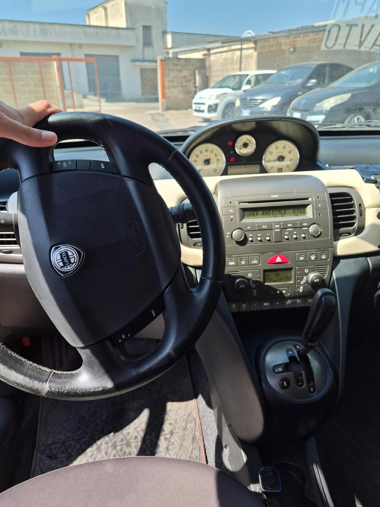 Lancia Ypsilon 1.3 Multijet 16V Argento AUTOMATICA