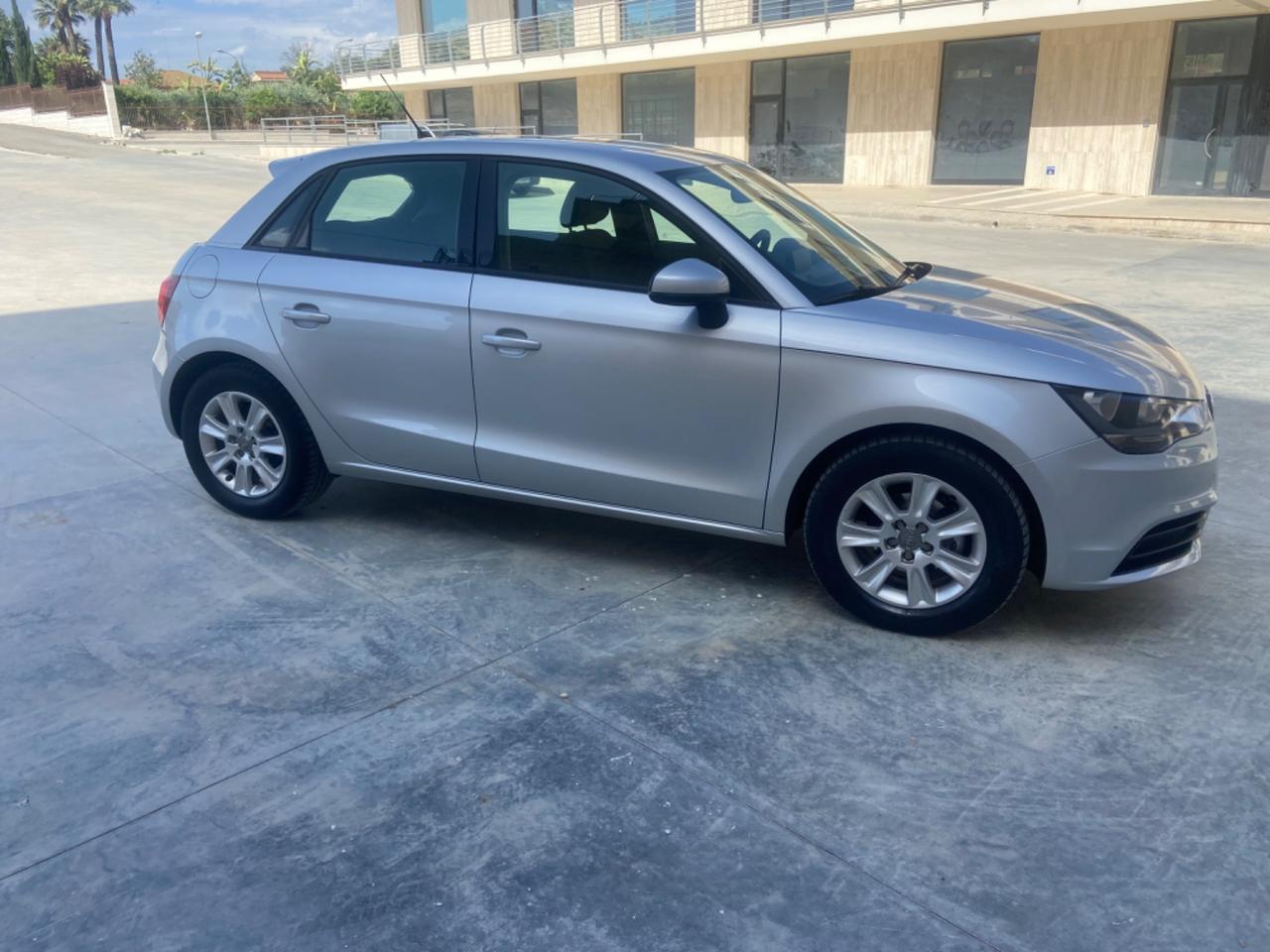 Audi A1 1.6 TDI 90 cv sportback 2014