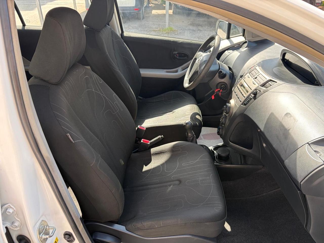 Toyota Yaris 1.0 COMPRESO PASSAGGIO&GARANZIA