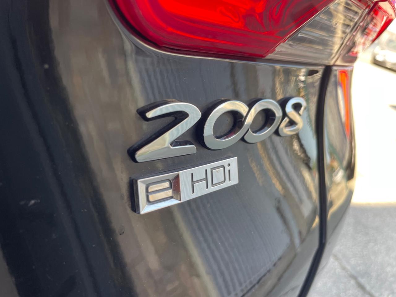 Peugeot 2008 1.6 e-HDi 115 CV Stop&Start Féline